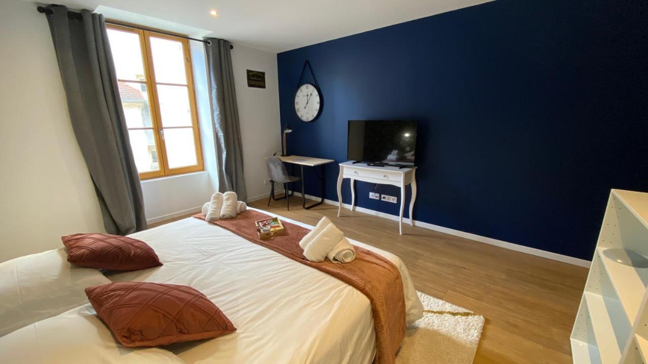 Hotel Restaurant La Place Saint-Amand-Mont-Rond Buitenkant foto